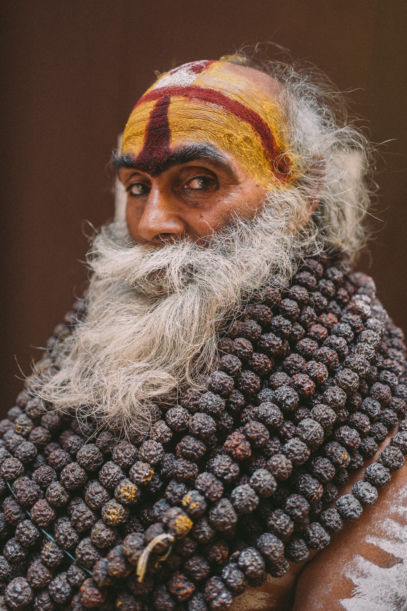 Shivam Pandey teaching photography on the streets